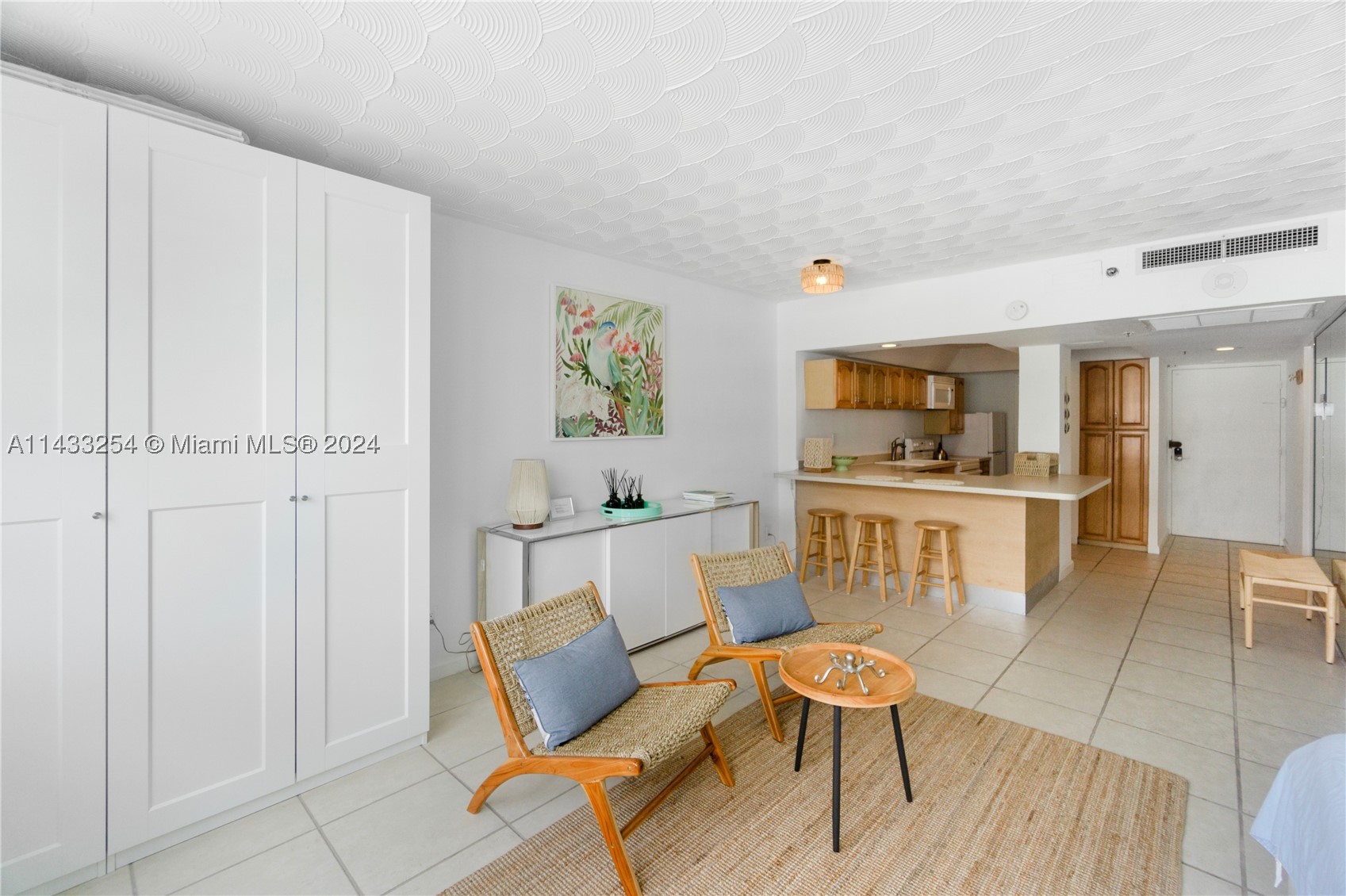 100 Lincoln Rd #1039, Miami Beach FL 33139