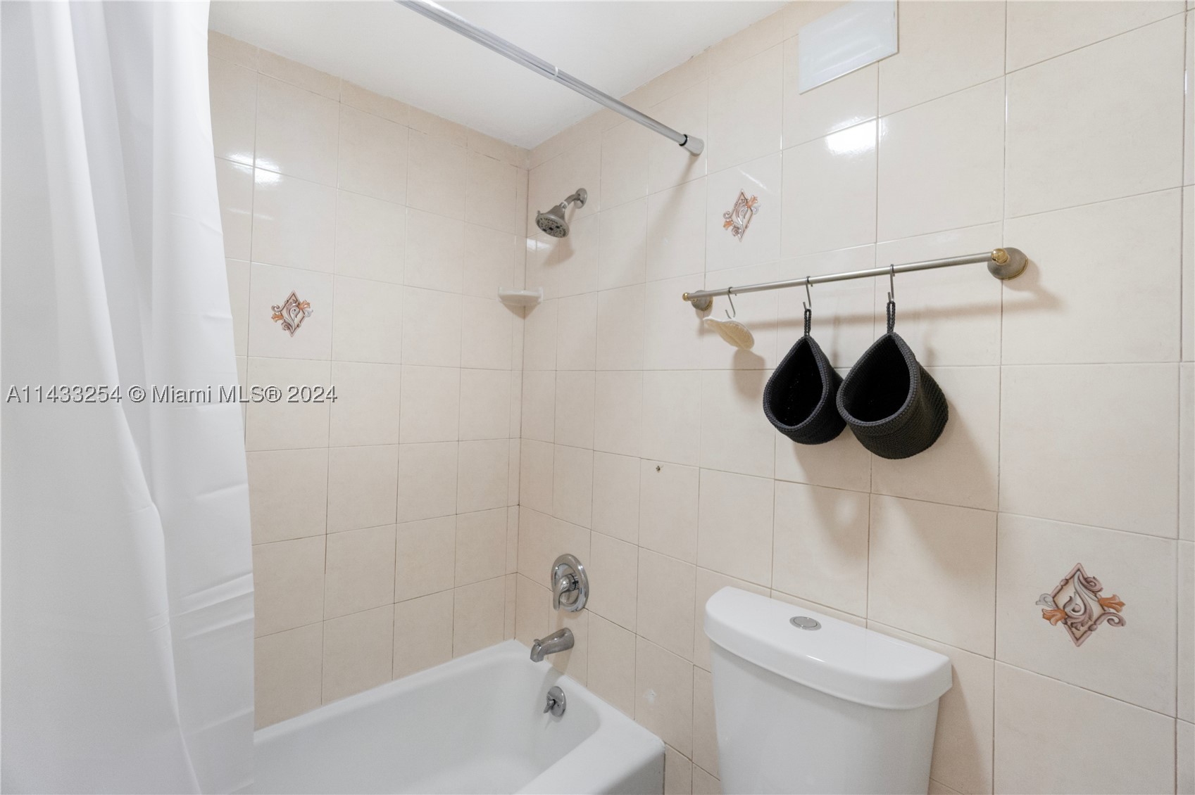 100 Lincoln Rd #1039, Miami Beach FL 33139