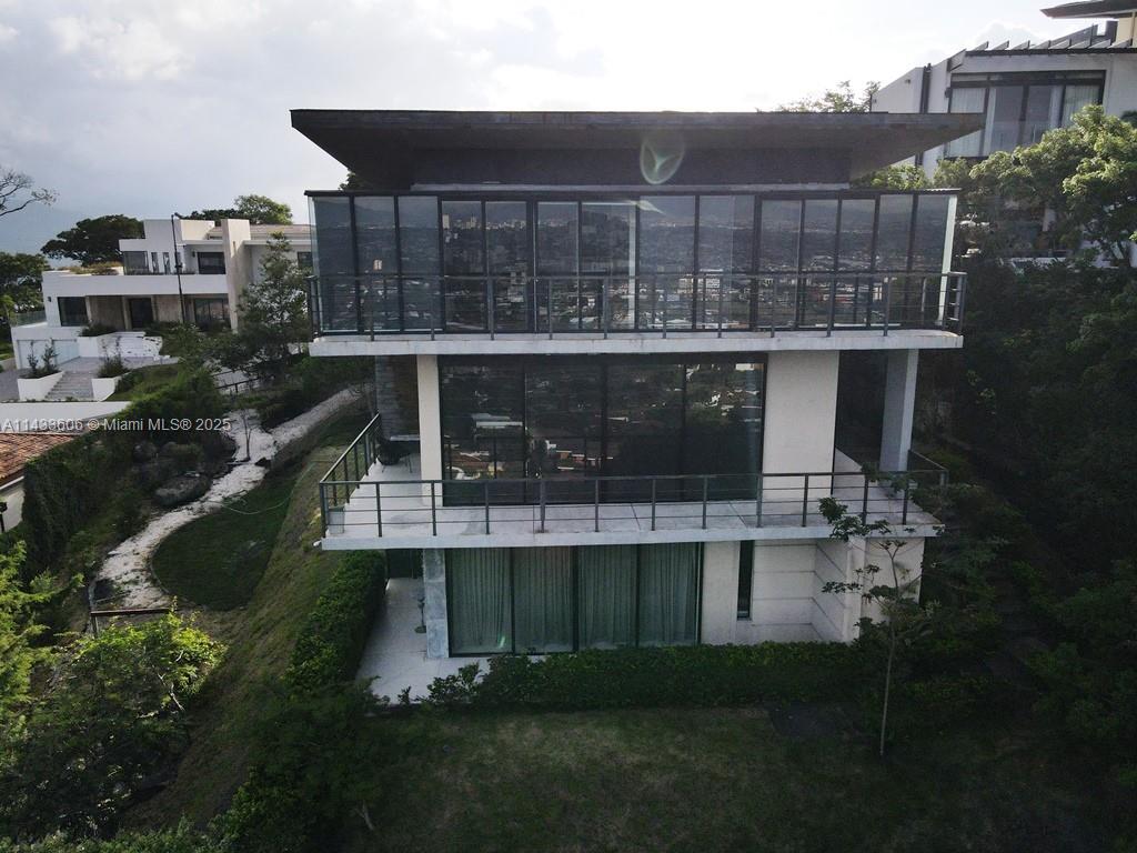 46 Cerro Real Alto Las Palomas, , CO