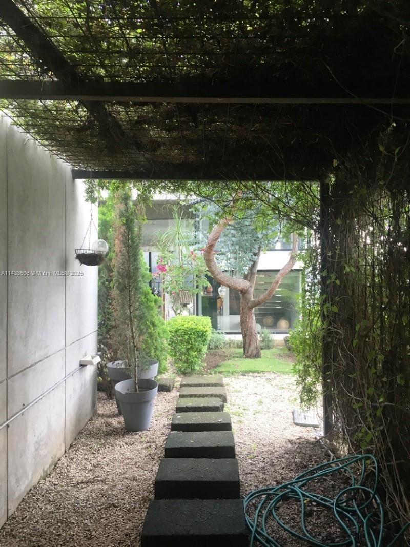 46 Cerro Real Alto Las Palomas, , CO