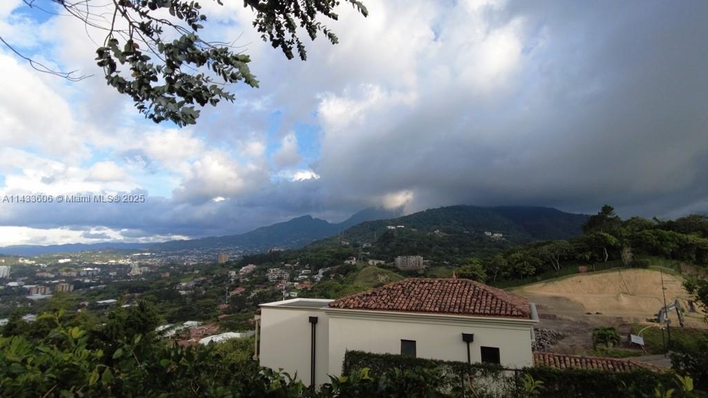 46 Cerro Real Alto Las Palomas, , CO
