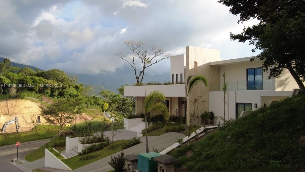46 Cerro Real Alto Las Palomas, , CO