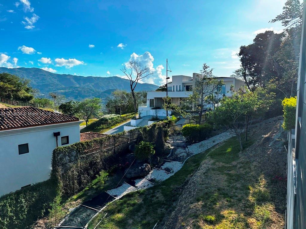 46 Cerro Real Alto Las Palomas, , CO