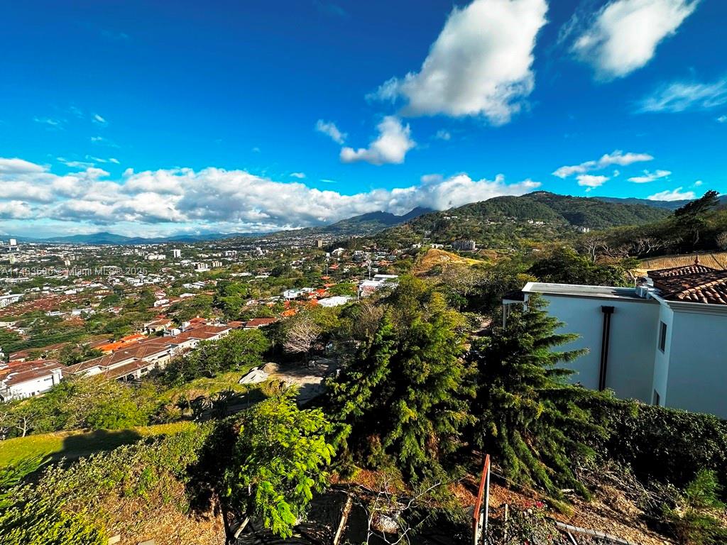 46 Cerro Real Alto Las Palomas, , CO