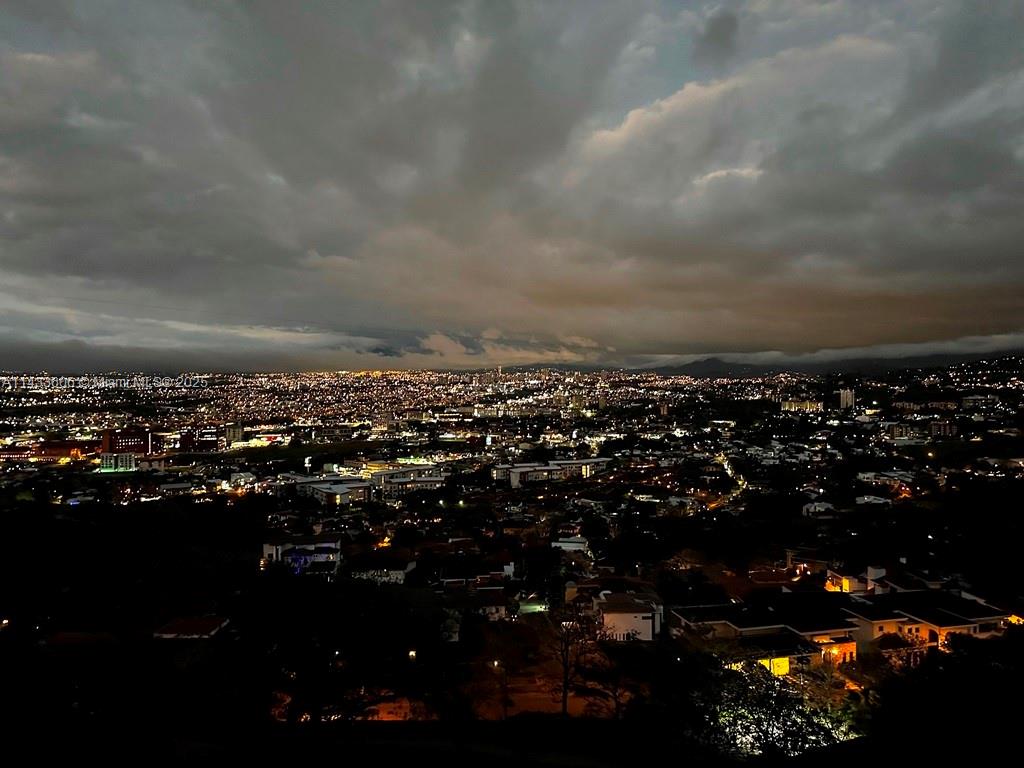 46 Cerro Real Alto Las Palomas, , CO