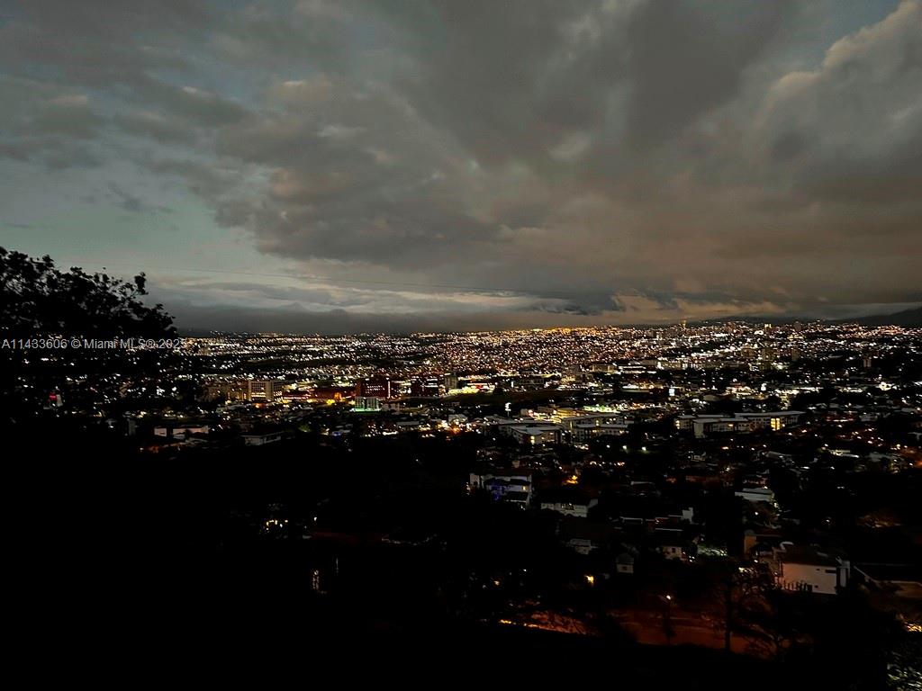 46 Cerro Real Alto Las Palomas, , CO