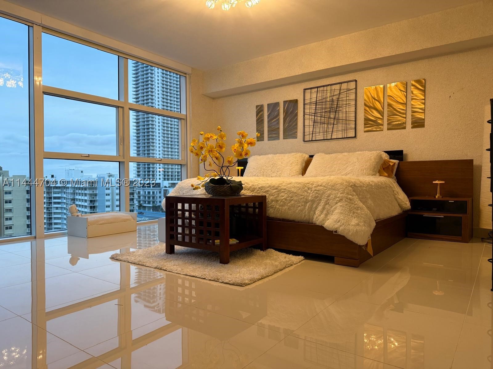 1830 S Ocean Dr #1107, Hallandale Beach FL 33009