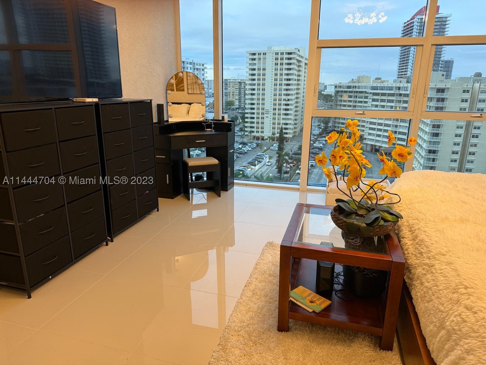 1830 S Ocean Dr #1107, Hallandale Beach FL 33009