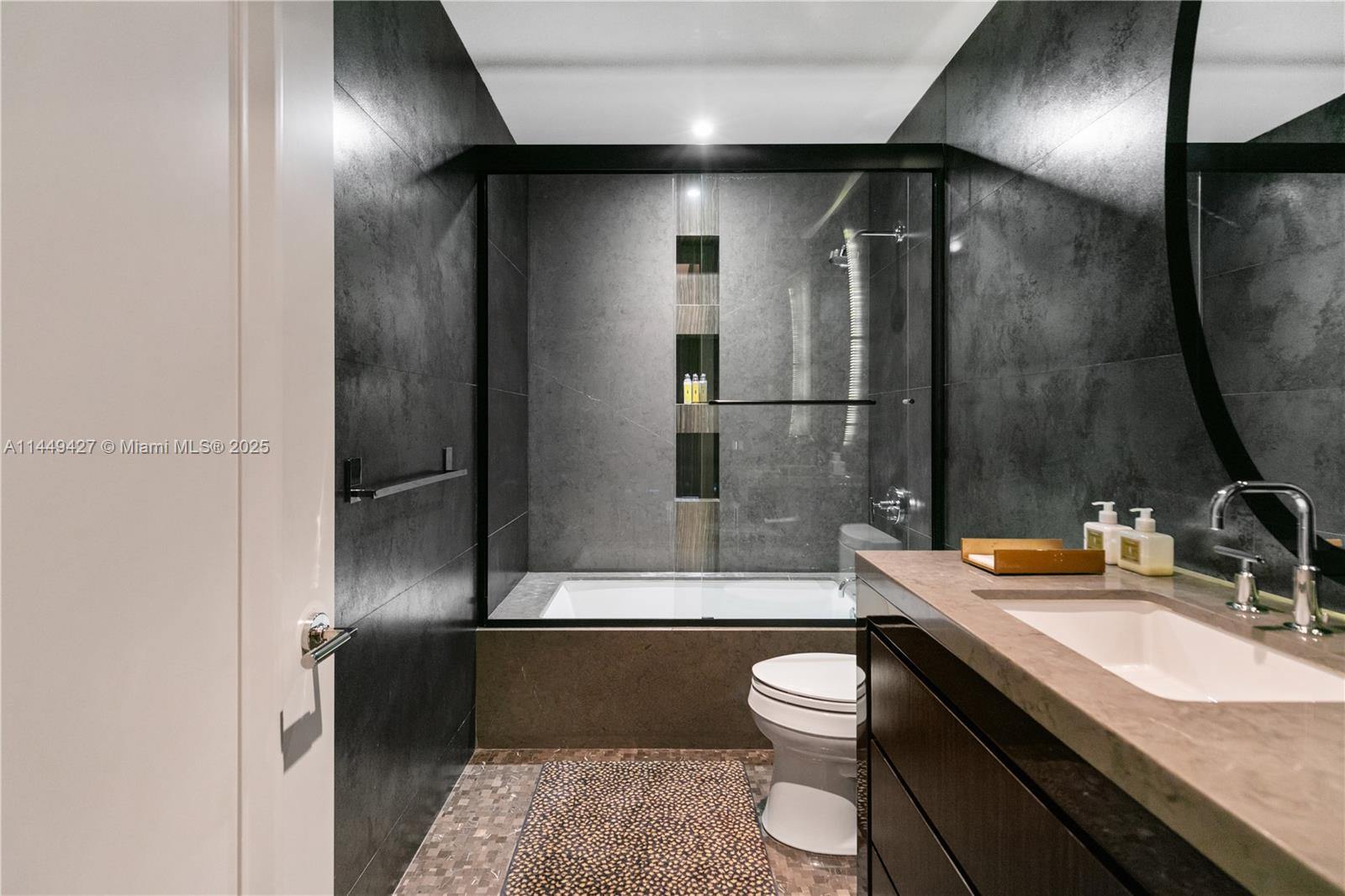 9705 Collins Ave #1803N, Bal Harbour FL 33154