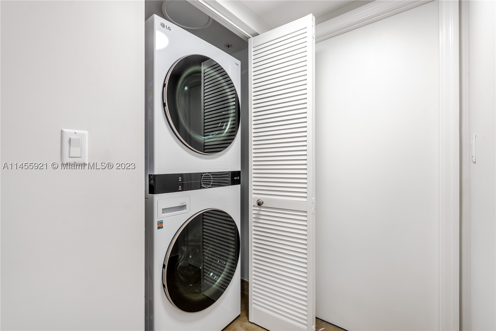 16699 Collins Ave #2501, Sunny Isles Beach FL 33160