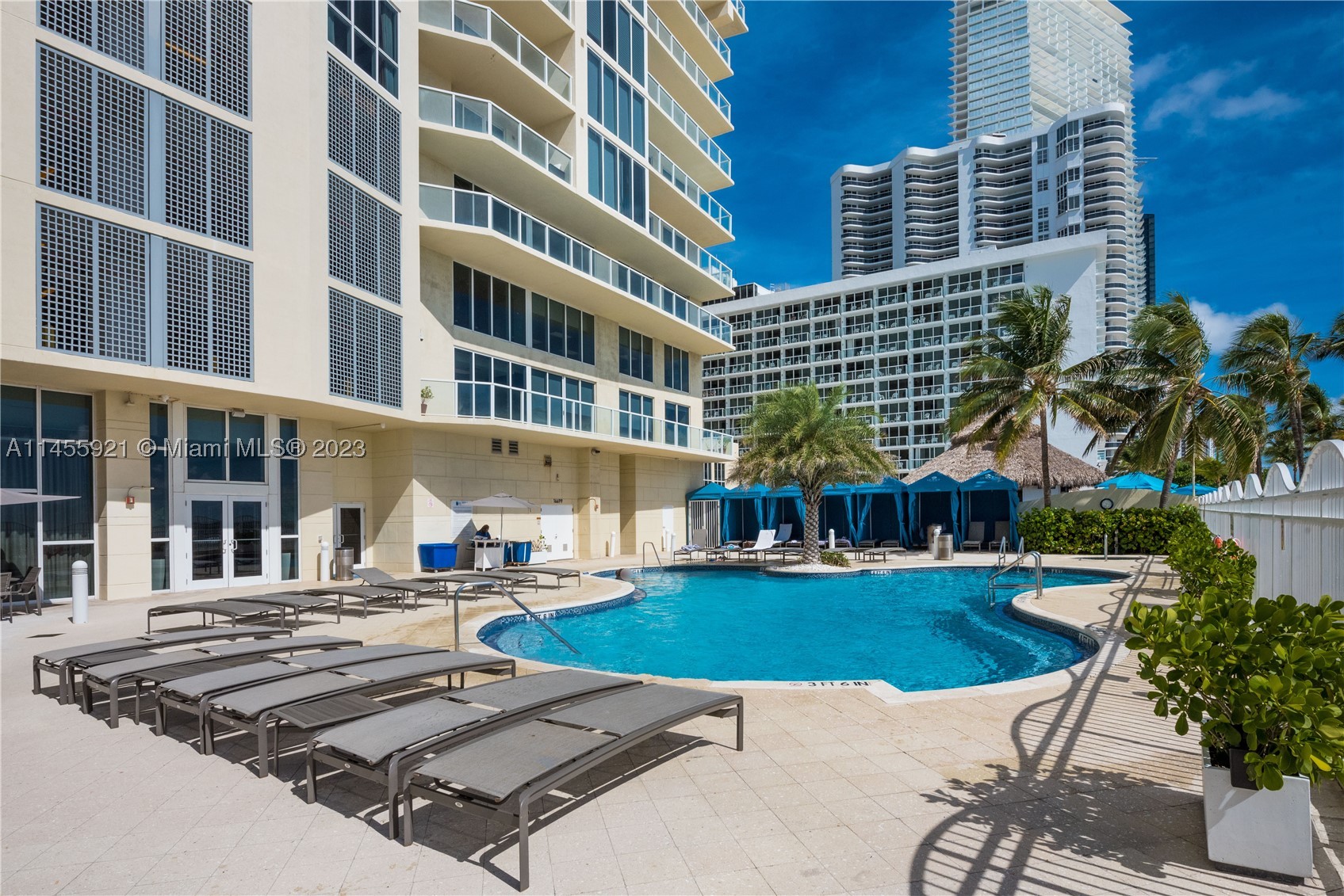 16699 Collins Ave #2501, Sunny Isles Beach FL 33160