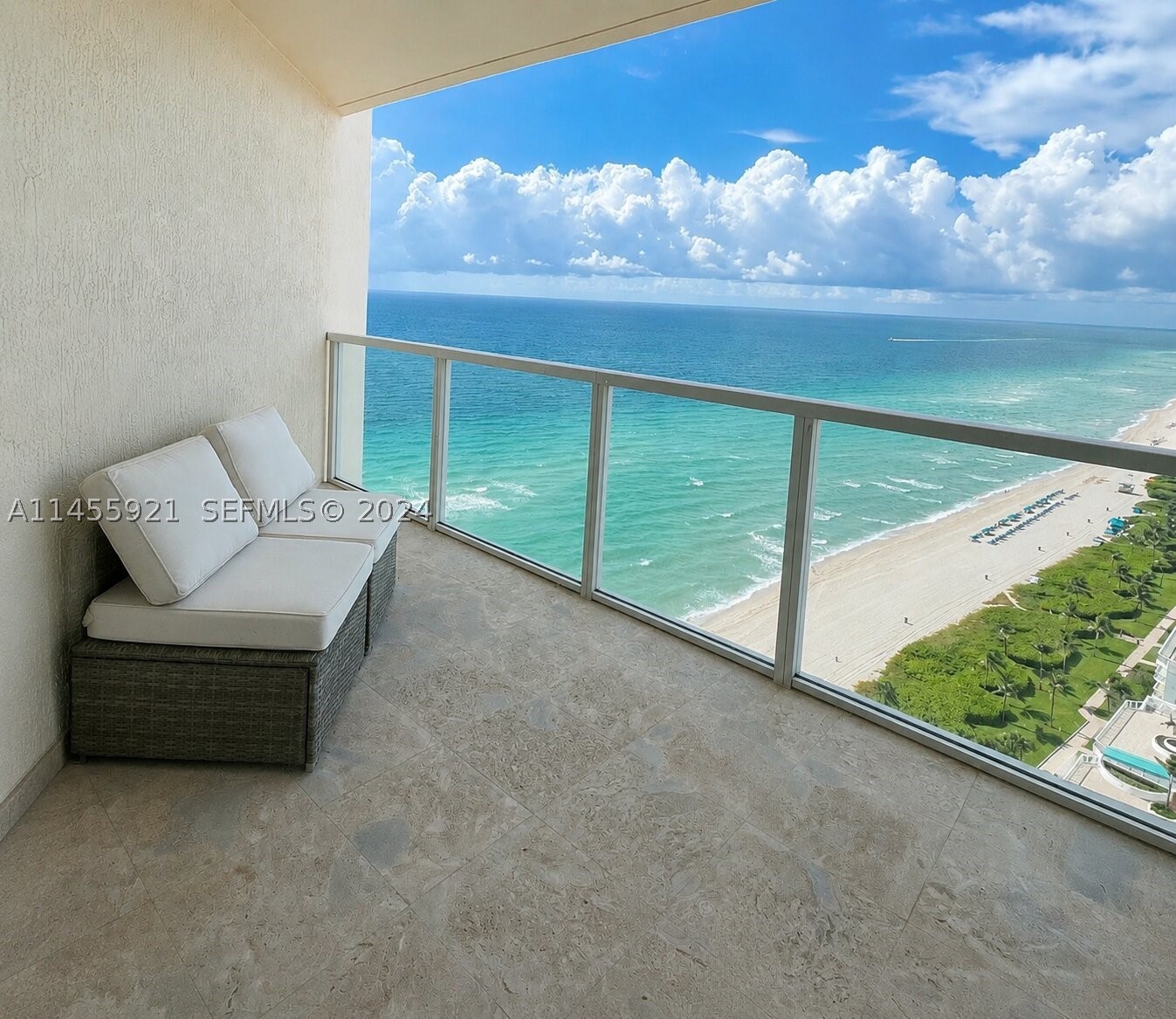 16699 Collins Ave #2501, Sunny Isles Beach FL 33160
