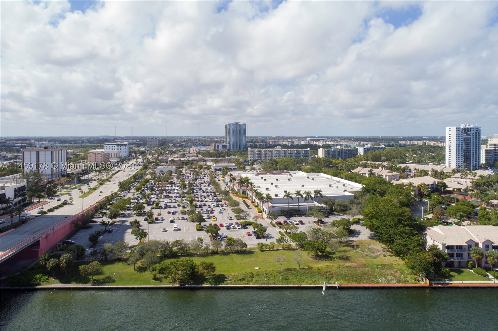 4010 S Ocean Dr #R2206, Hollywood FL 33019