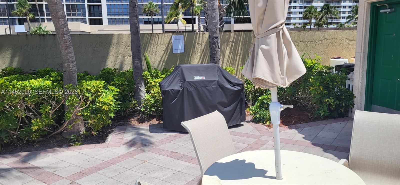 2069 S Ocean Dr #TH12, Hallandale Beach FL 33009