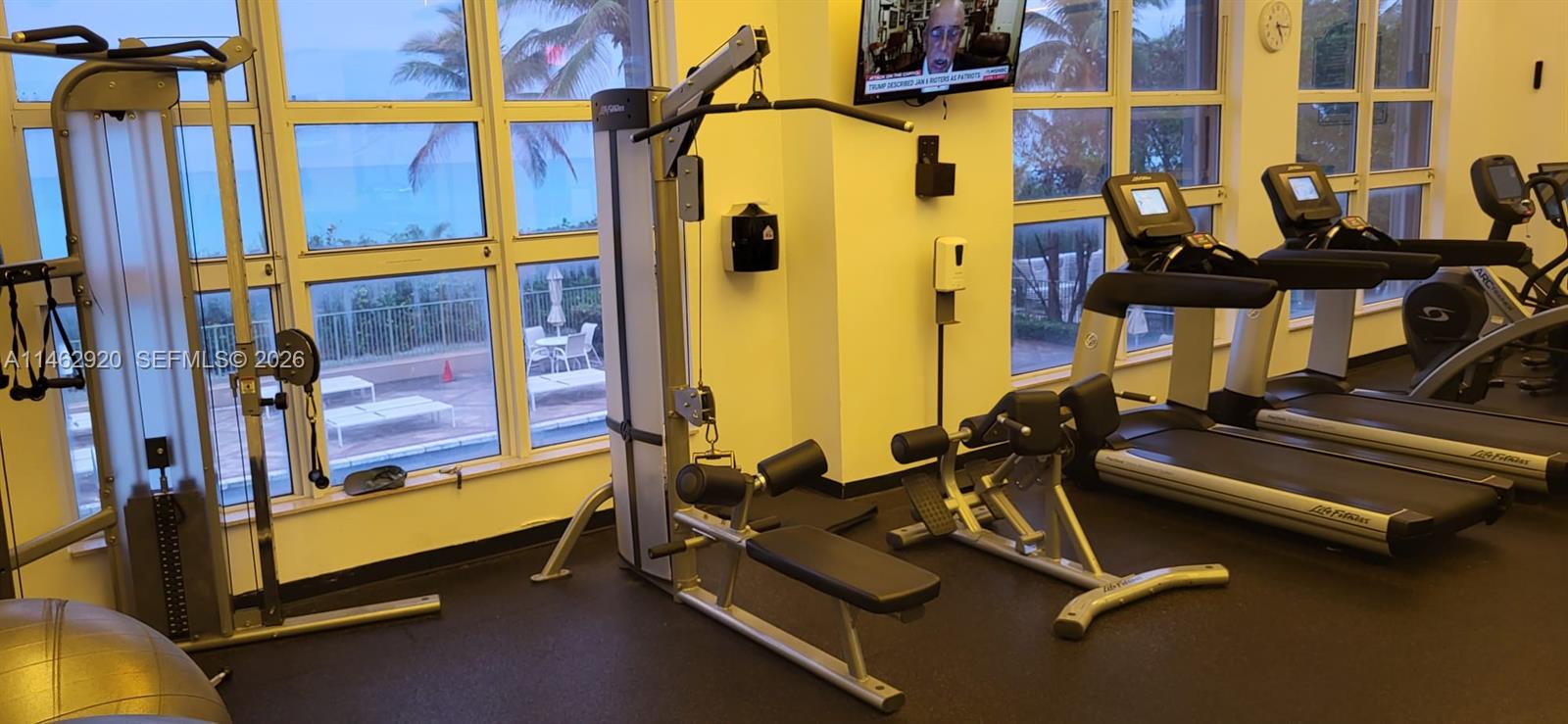 2069 S Ocean Dr #TH12, Hallandale Beach FL 33009
