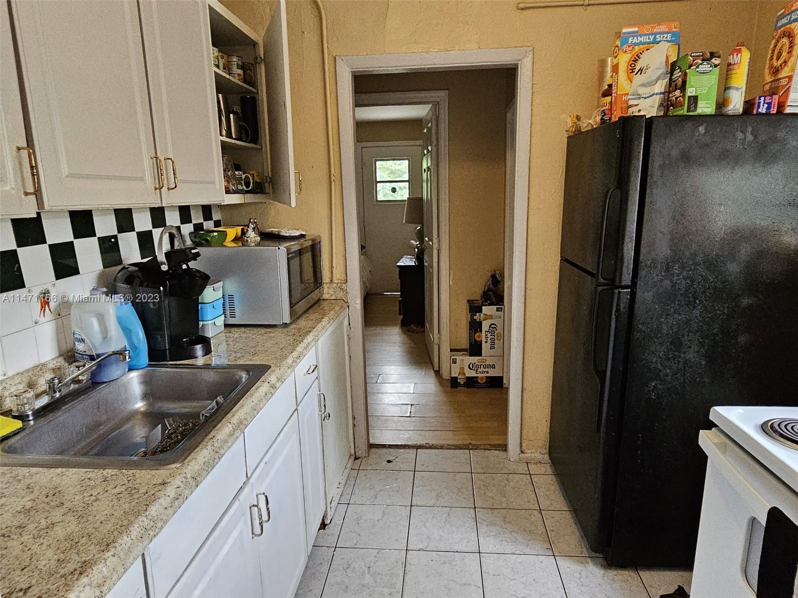 1817 NW 25th Ave, Fort Lauderdale FL 33311