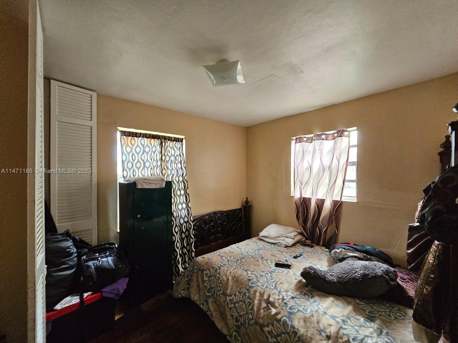 1817 NW 25th Ave, Fort Lauderdale FL 33311