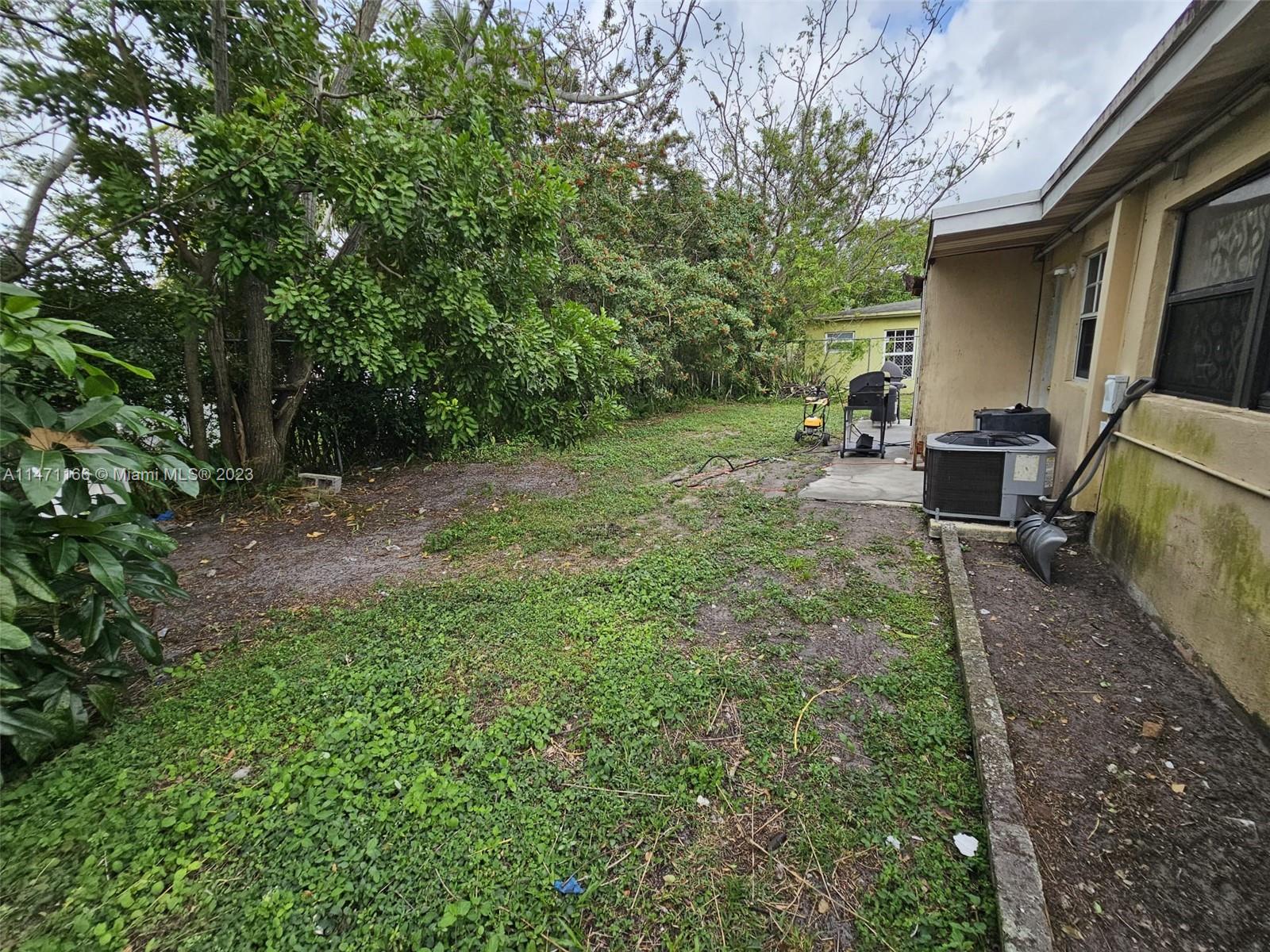 1817 NW 25th Ave, Fort Lauderdale FL 33311