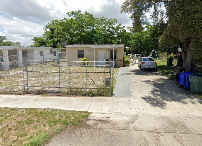 1817 NW 25th Ave, Fort Lauderdale FL 33311