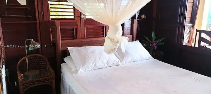 0 CALIBISHE, DOMINICA, CO 00000
