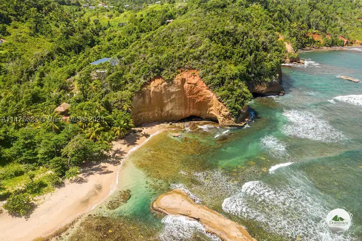 0 CALIBISHE, DOMINICA, CO 00000