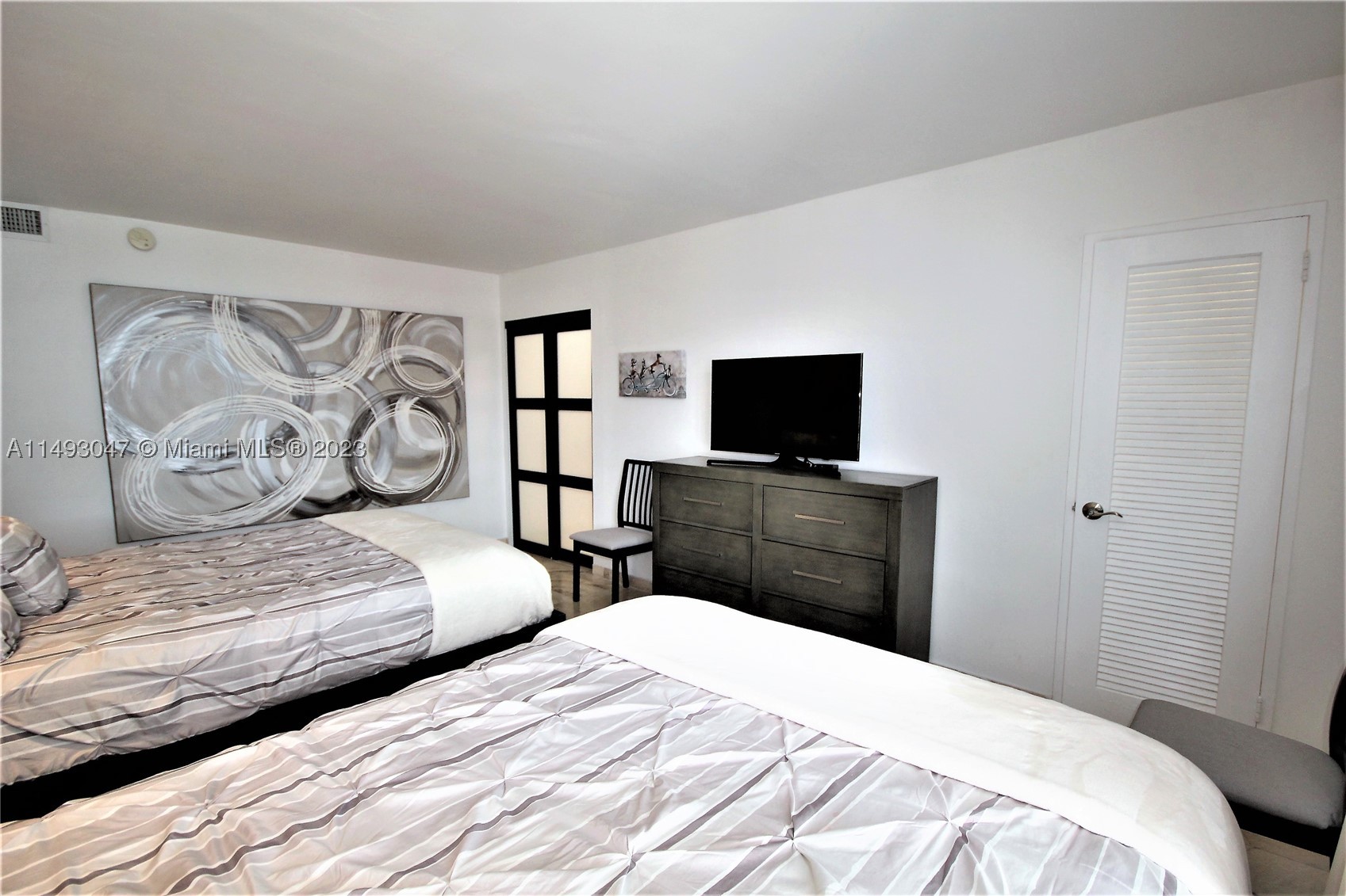 5161 Collins Ave #1610, Miami Beach FL 33140