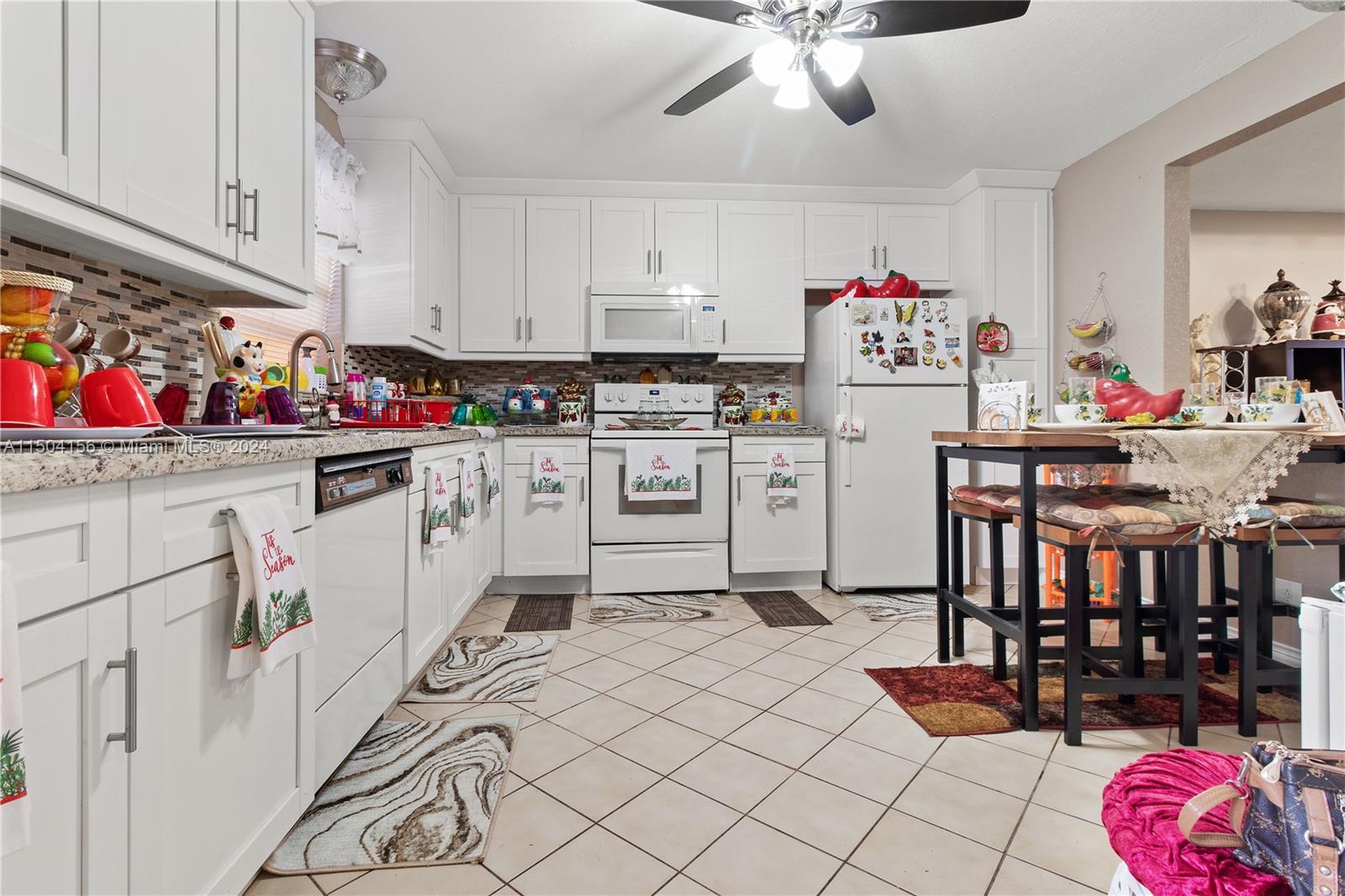 281 S Hollybrook Dr #103, Pembroke Pines FL 33025