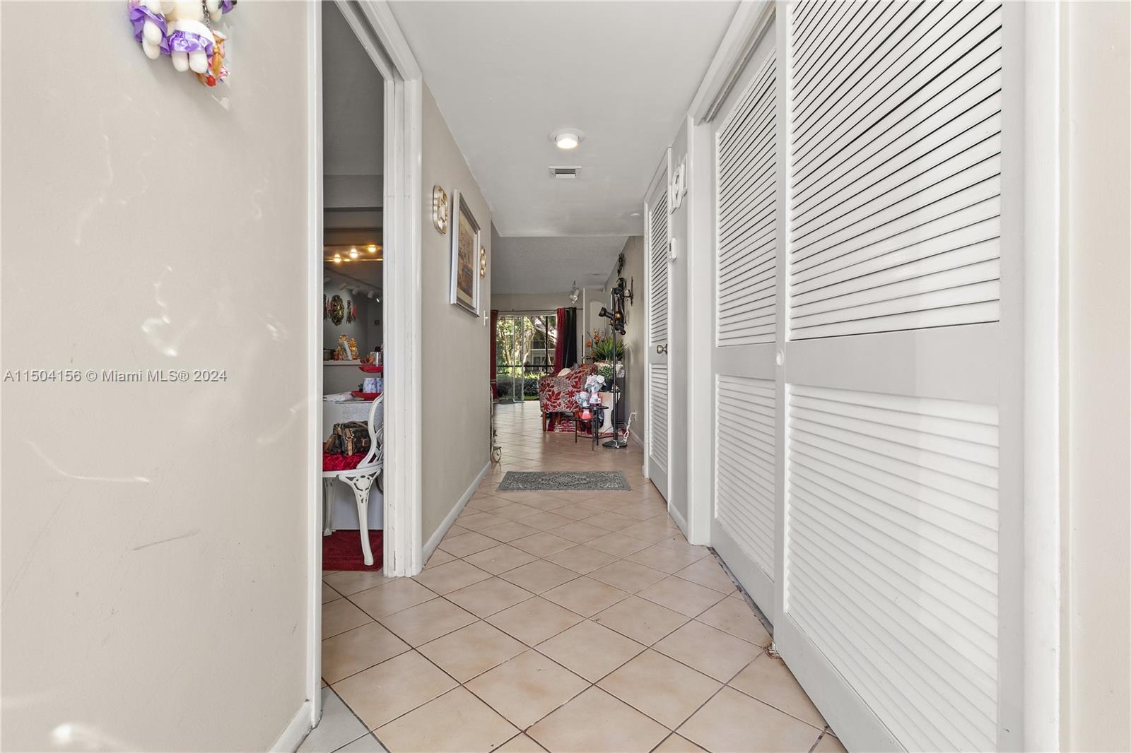 281 S Hollybrook Dr #103, Pembroke Pines FL 33025