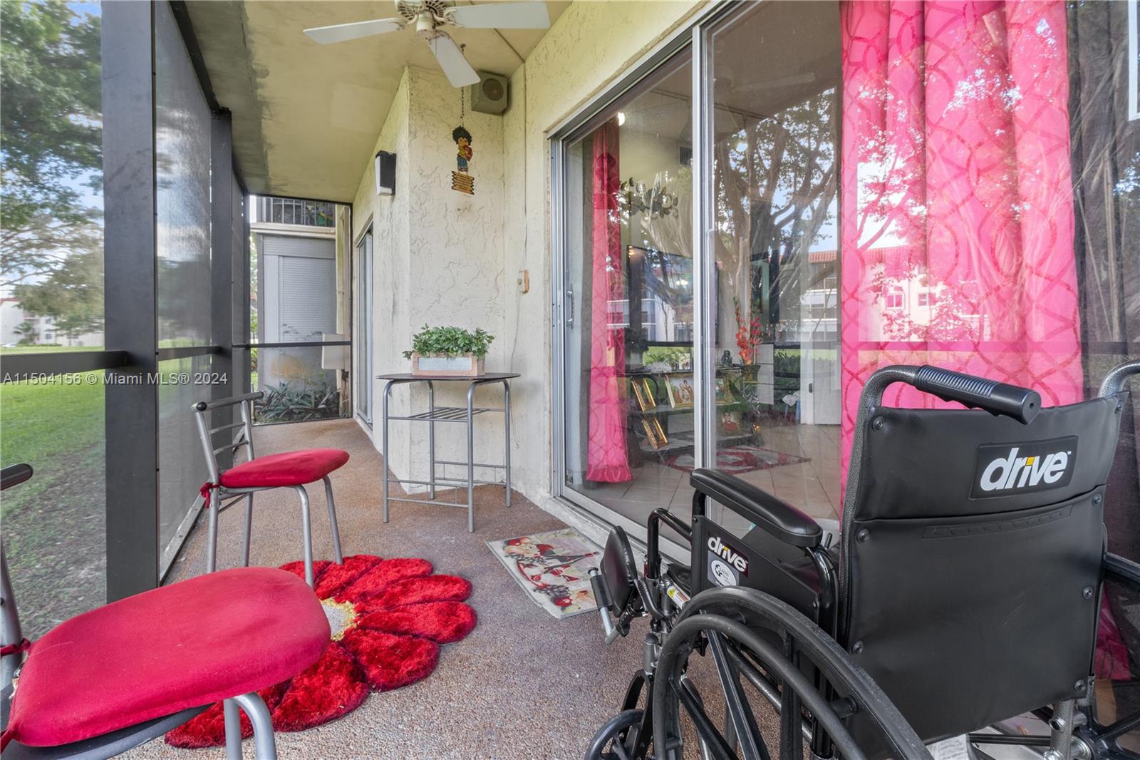 281 S Hollybrook Dr #103, Pembroke Pines FL 33025