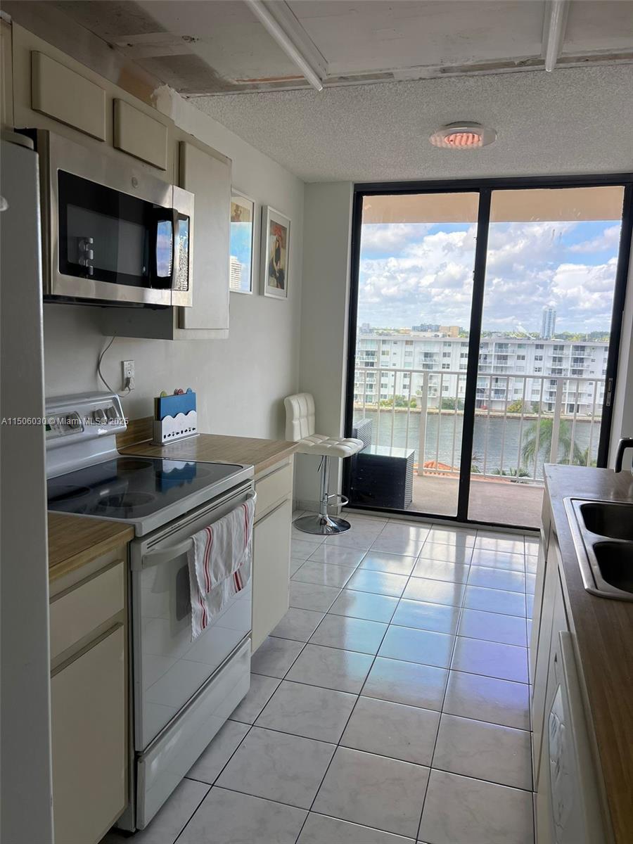 290 174th St #702, Sunny Isles Beach FL 33160