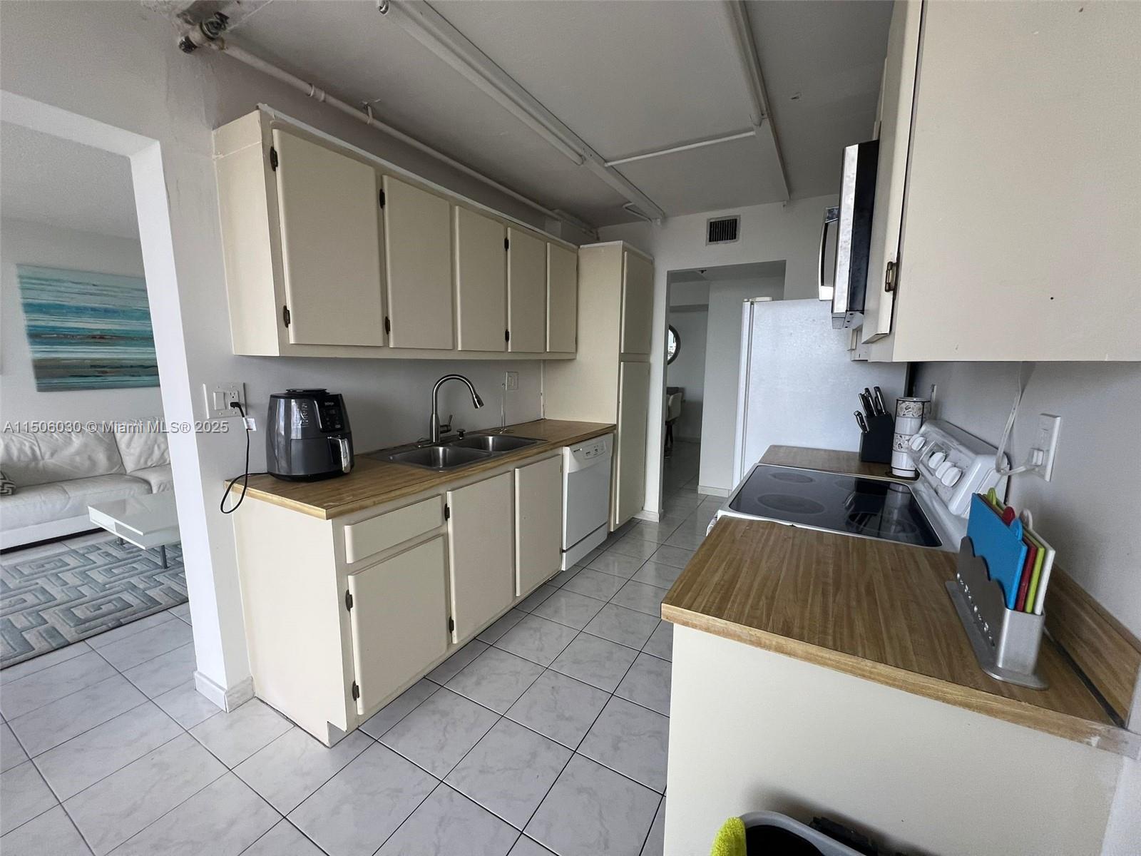 290 174th St #702, Sunny Isles Beach FL 33160