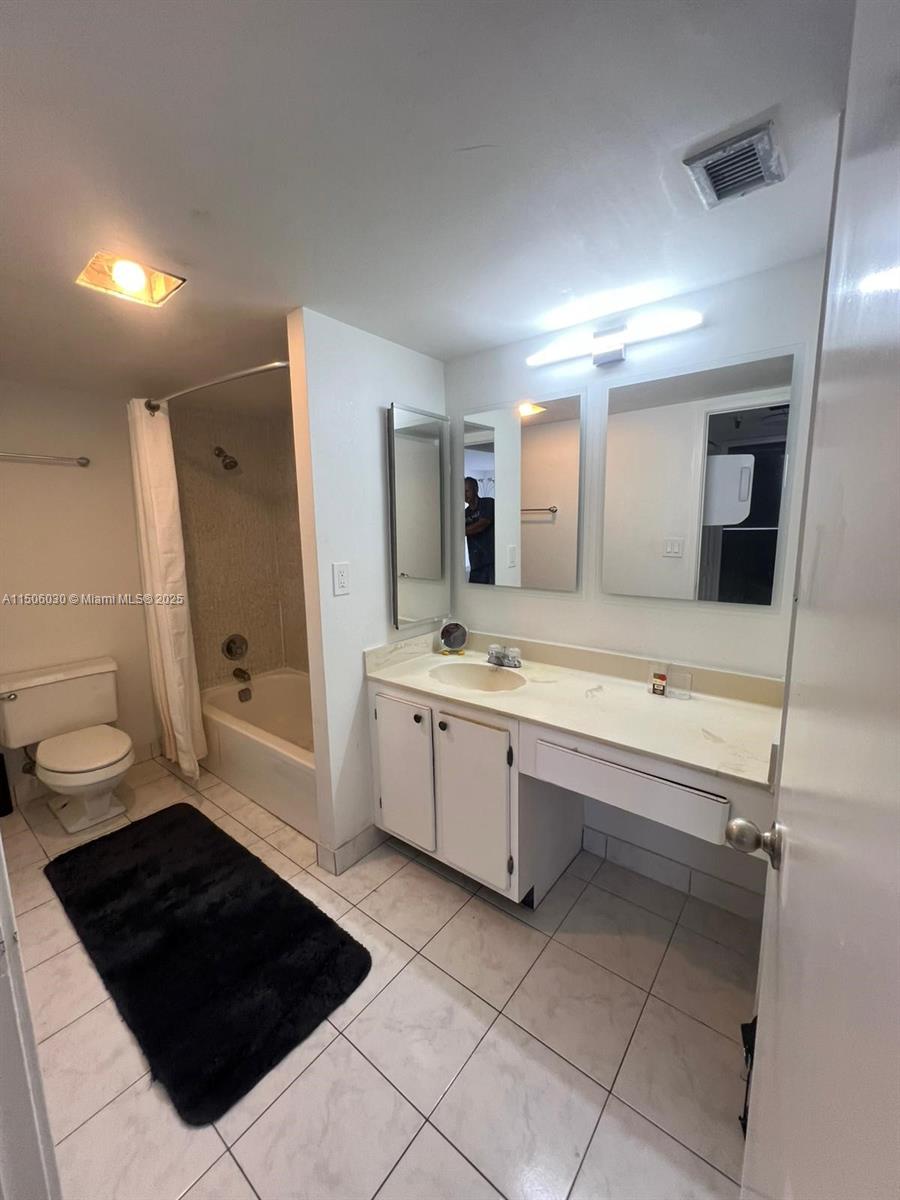 290 174th St #702, Sunny Isles Beach FL 33160