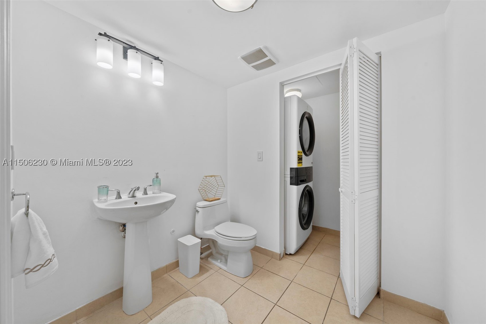 16699 Collins Ave #1710, Sunny Isles Beach FL 33160