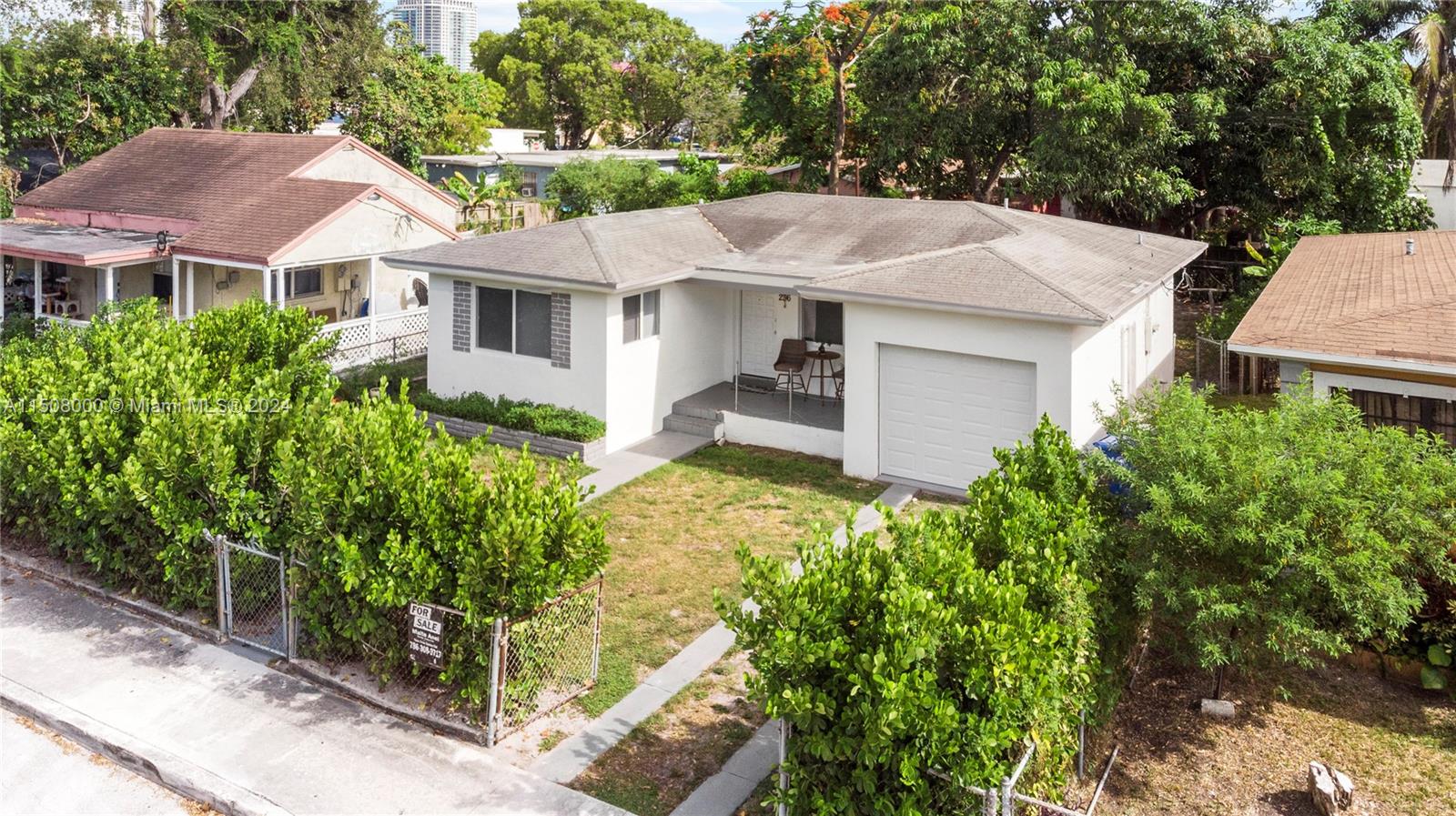 236 NW 42nd St, Miami FL 33127
