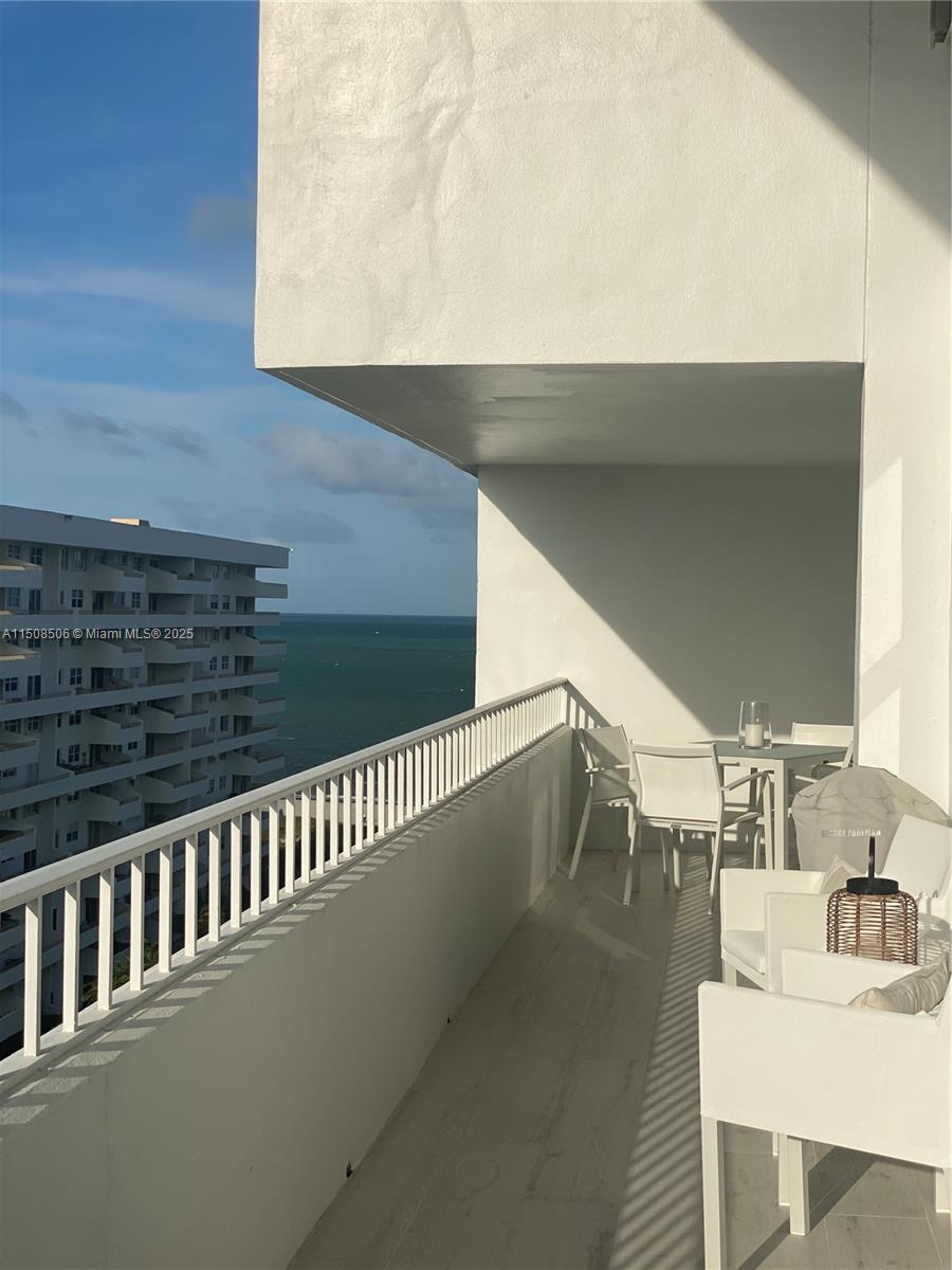 199 Ocean Lane Dr #1112, Key Biscayne FL 33149