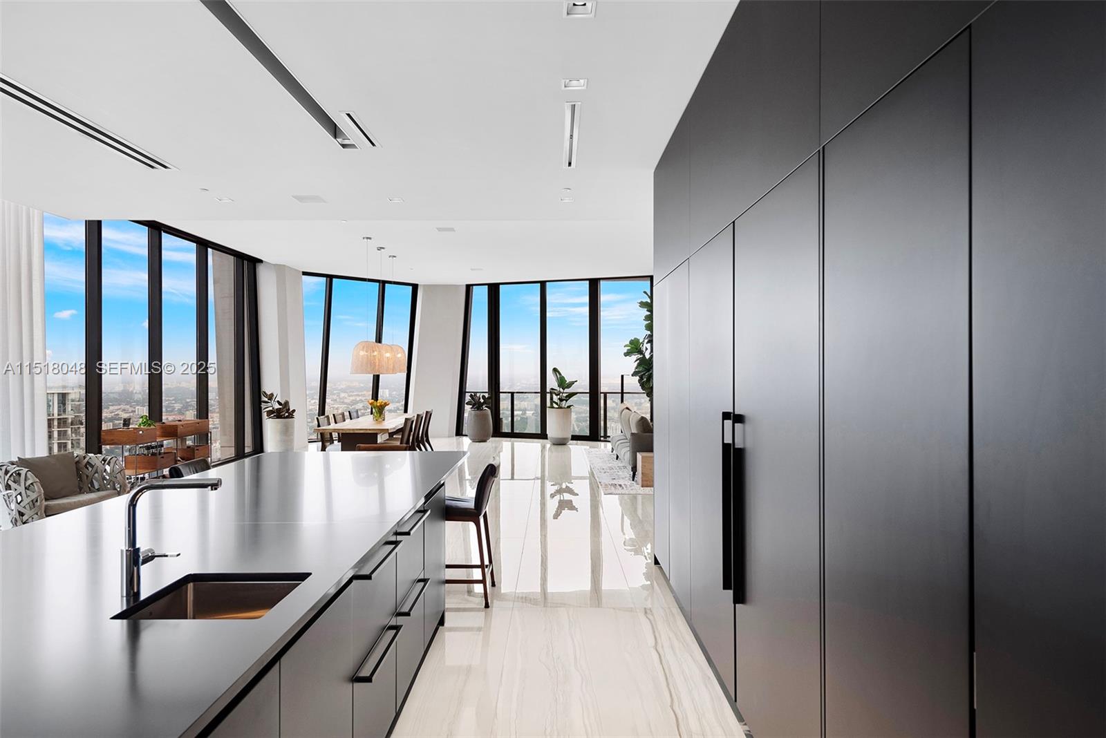 1000 Biscayne Blvd #5501, Miami FL 33132