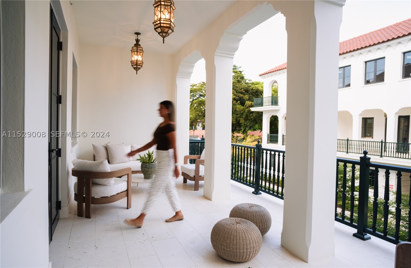 504 Malaga Ave #T8, Coral Gables FL 33134