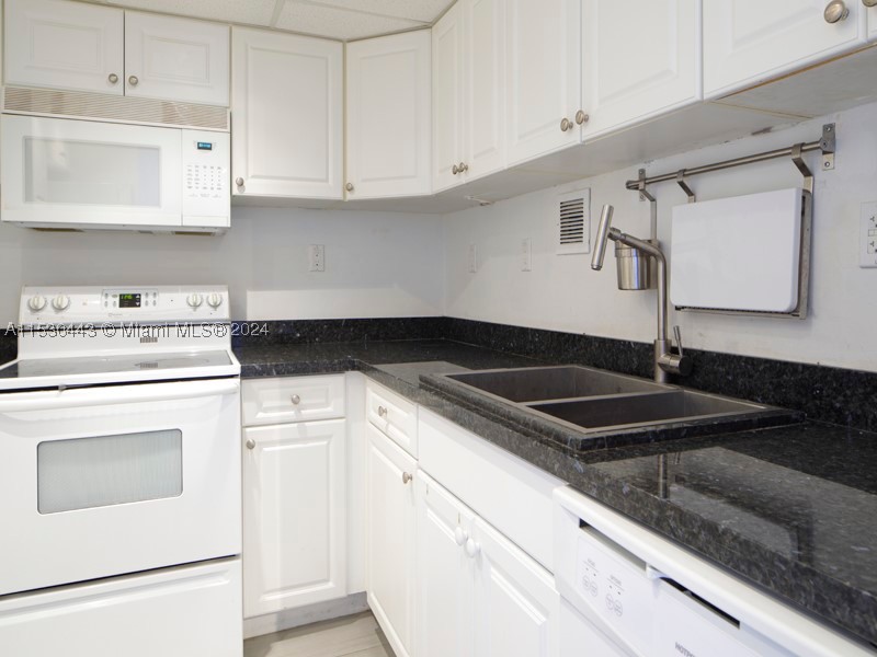 1200 West Ave #202, Miami Beach FL 33139