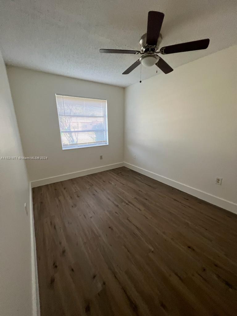 11520 NW 31st Pl, Sunrise FL 33323