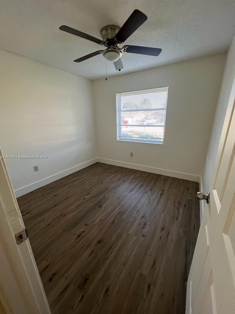 11520 NW 31st Pl, Sunrise FL 33323