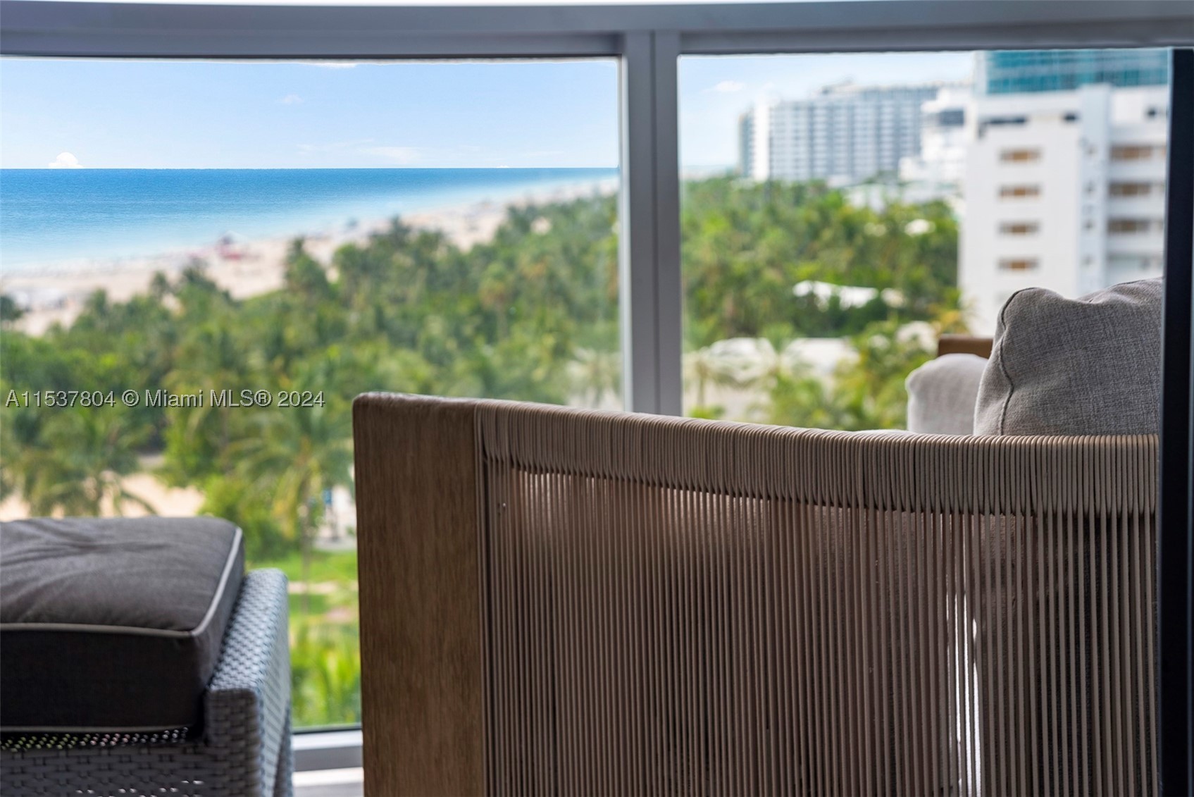 2201 Collins Ave #814, Miami Beach FL 33139