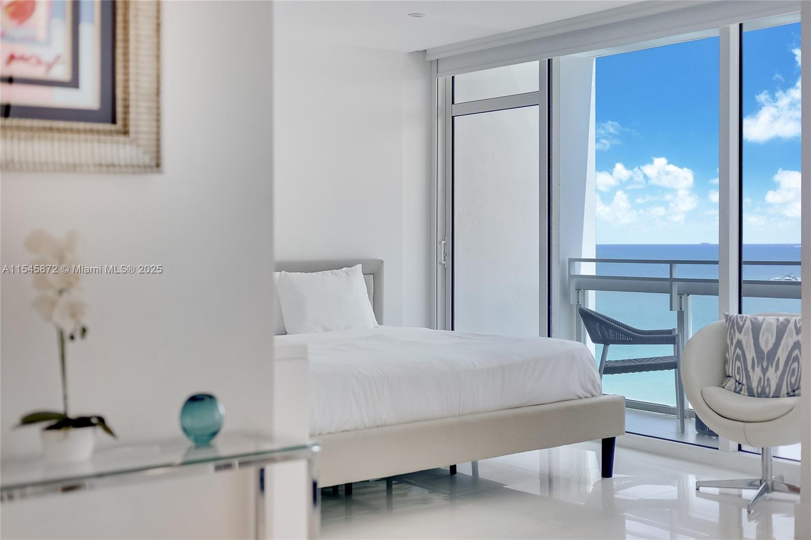 6801 Collins Ave #1206, Miami Beach FL 33141