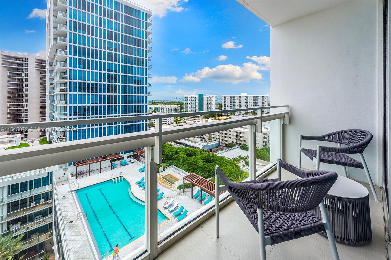 6801 Collins Ave #1206, Miami Beach FL 33141