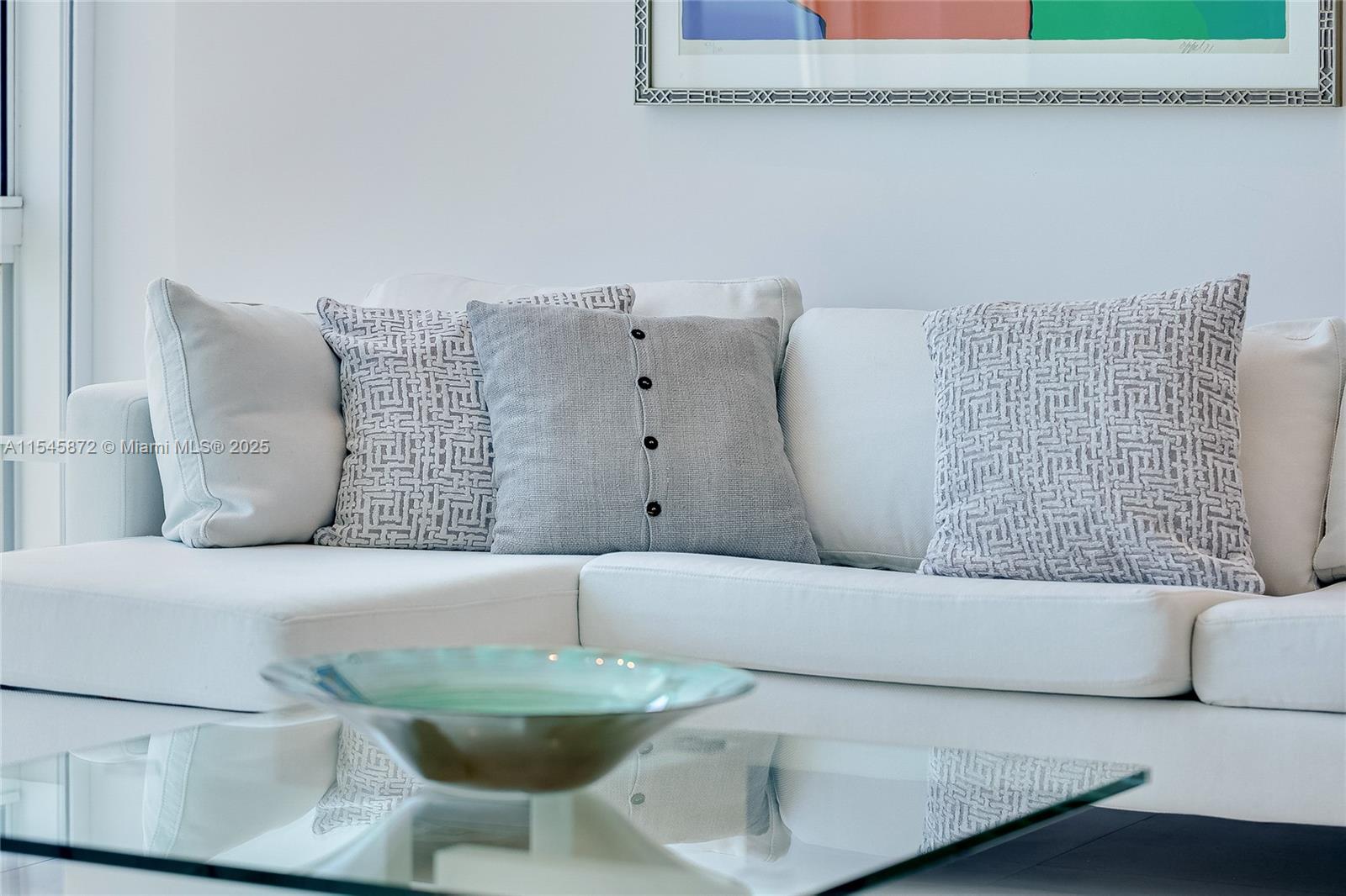 6801 Collins Ave #1206, Miami Beach FL 33141