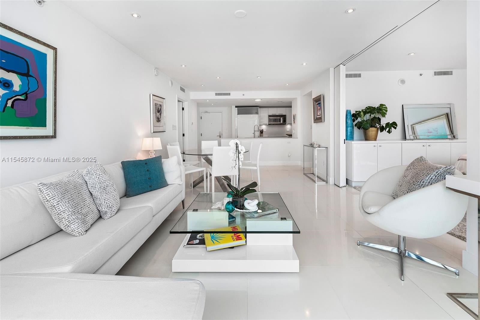 6801 Collins Ave #1206, Miami Beach FL 33141