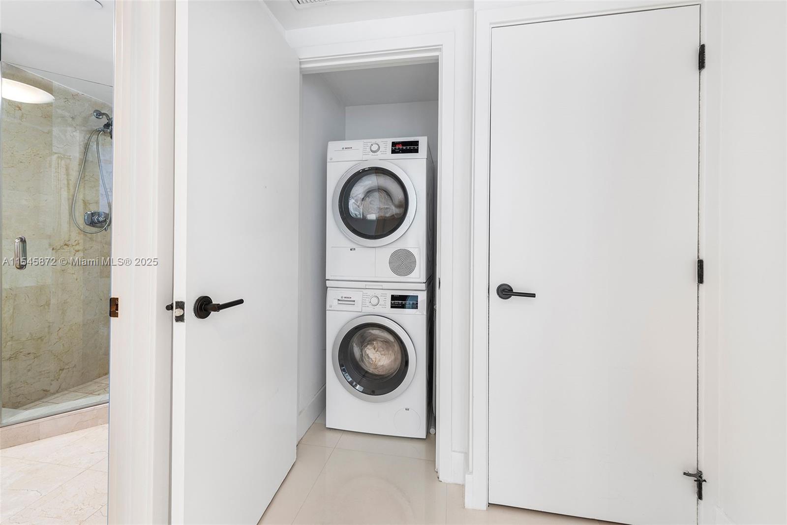 6801 Collins Ave #1206, Miami Beach FL 33141
