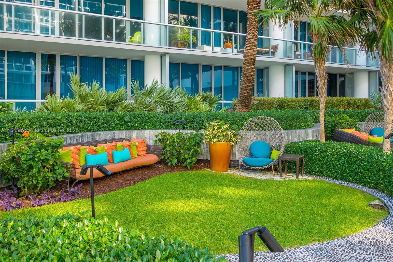 6801 Collins Ave #1206, Miami Beach FL 33141