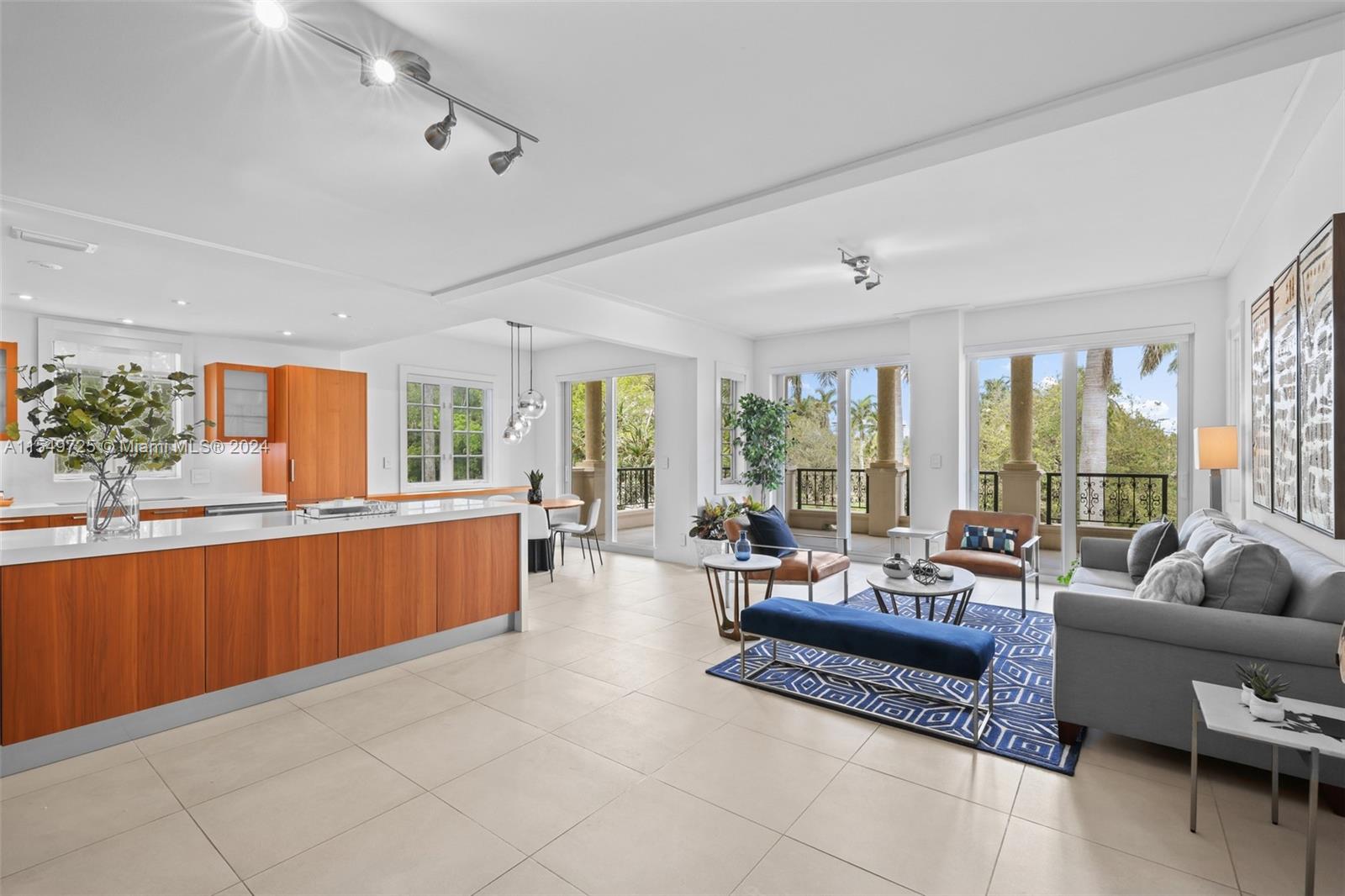 19127 Fisher Island Dr #19127, Miami Beach FL 33109