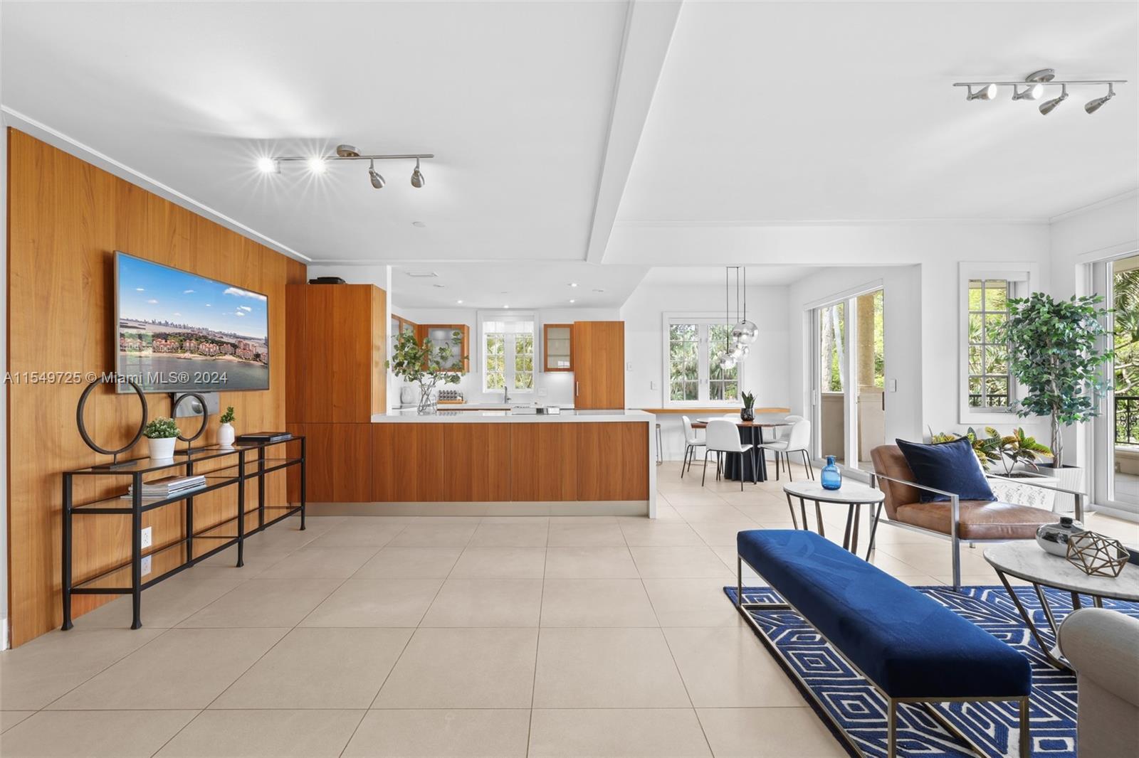 19127 Fisher Island Dr #19127, Miami Beach FL 33109