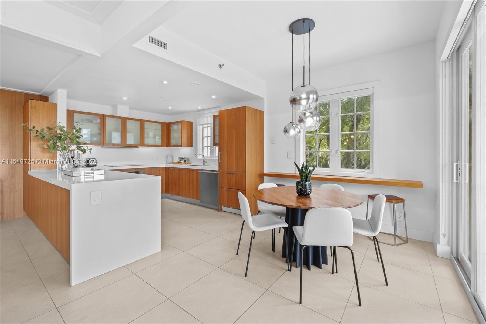 19127 Fisher Island Dr #19127, Miami Beach FL 33109